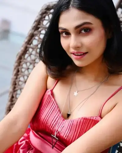 Escort Service Mohadi